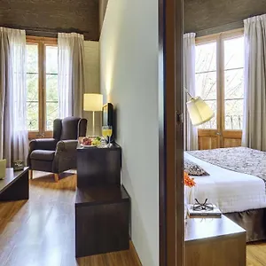 hotel-rural-y-apartamentos-sercotel-villa-engracia.catalonia-hotels.com/